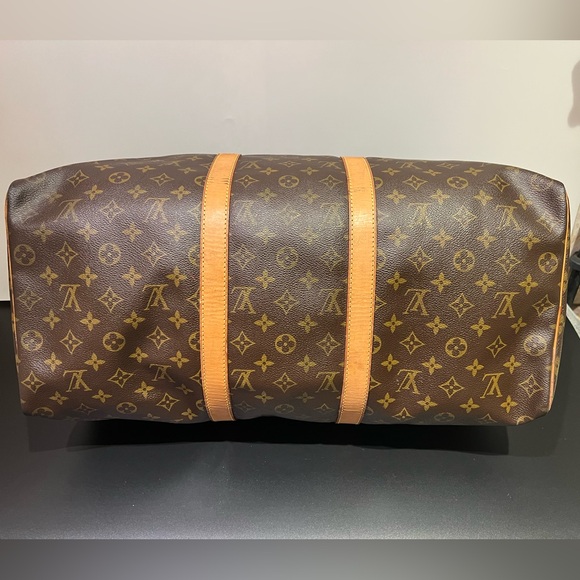 ⭐️ New Year Sale!!! ⭐️Authentic Louis Vuitton Keepall Duffle Bag-Unisex, w/COA - Picture 8 of 9